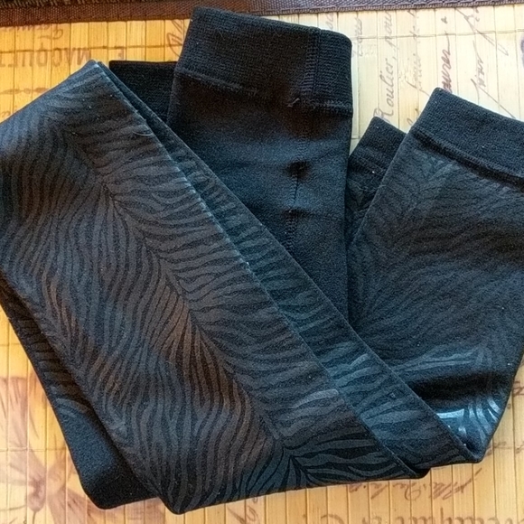 Pants - Black zebra leggings
